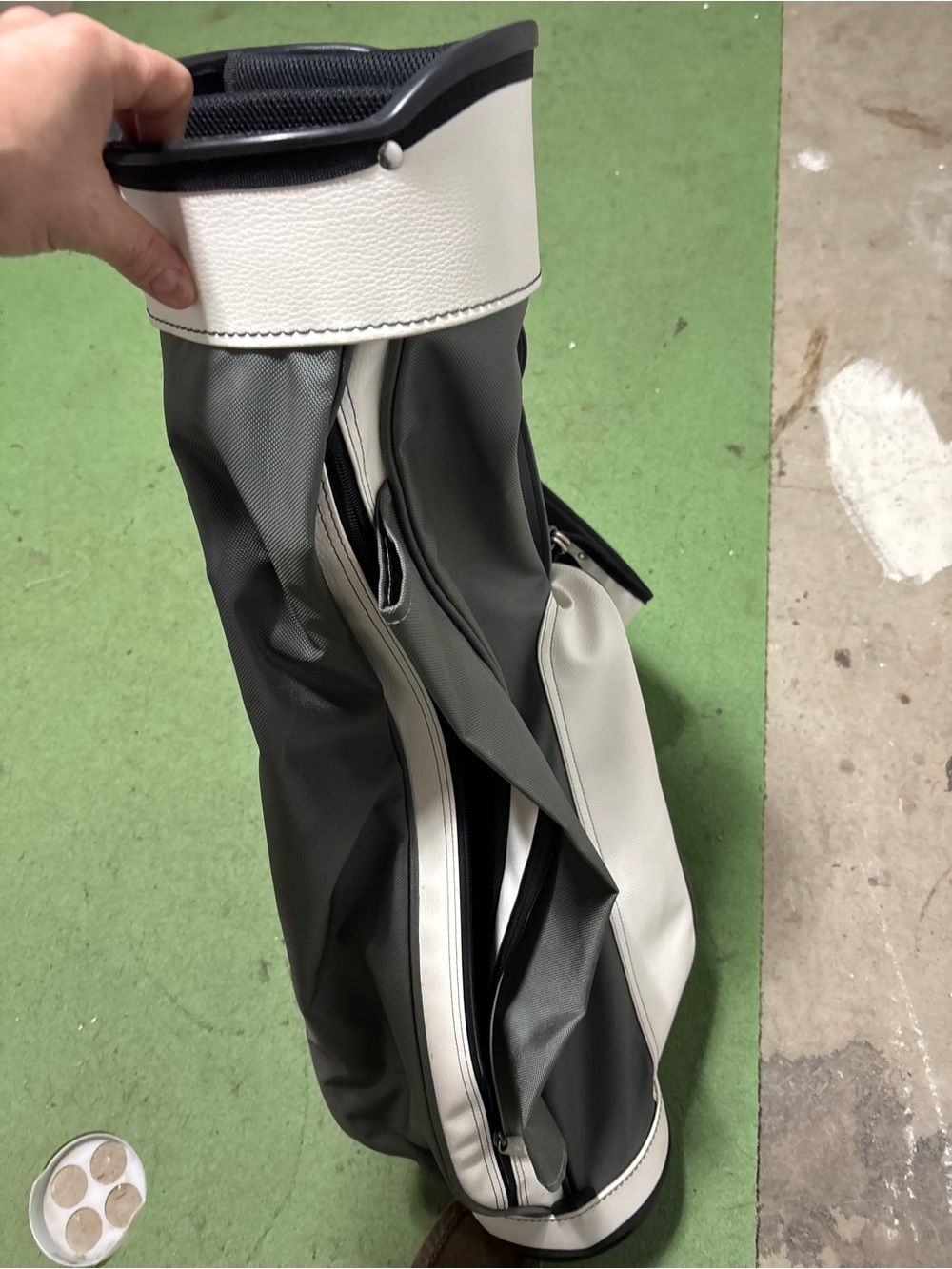 Jones Men's Grey and White Golf Carry Bag Pants - Classic Two-Tone Style